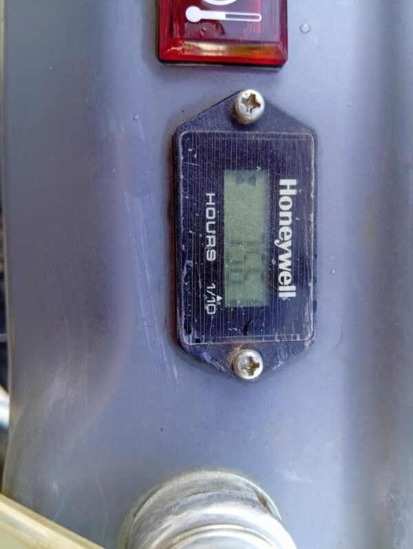TAKEUCHI TB 210R – Image 5