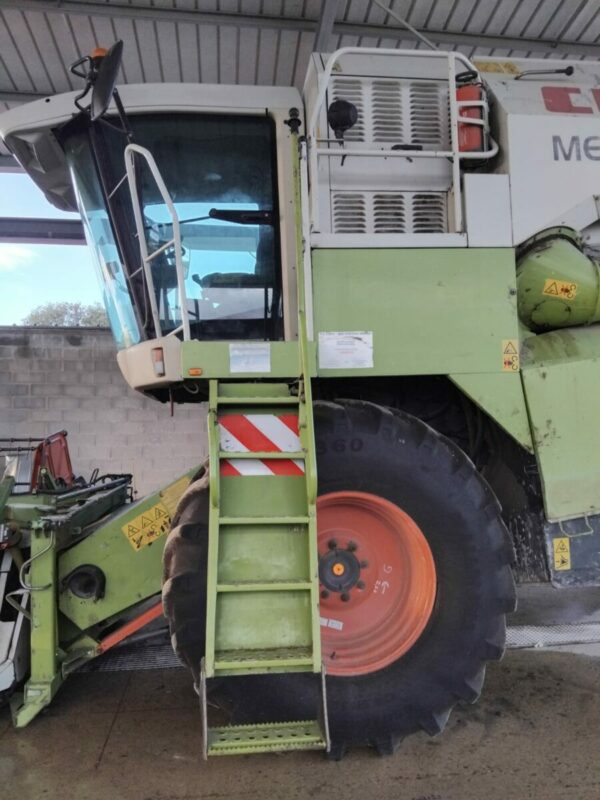 MOISSONNEUSE BATTEUSE CLAAS MEDION 330 – Image 9