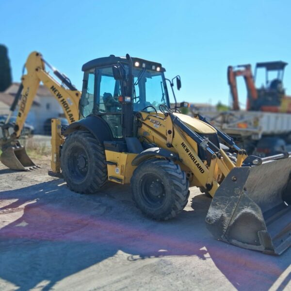 Tractopelle New Holland B100C LR – Image 2